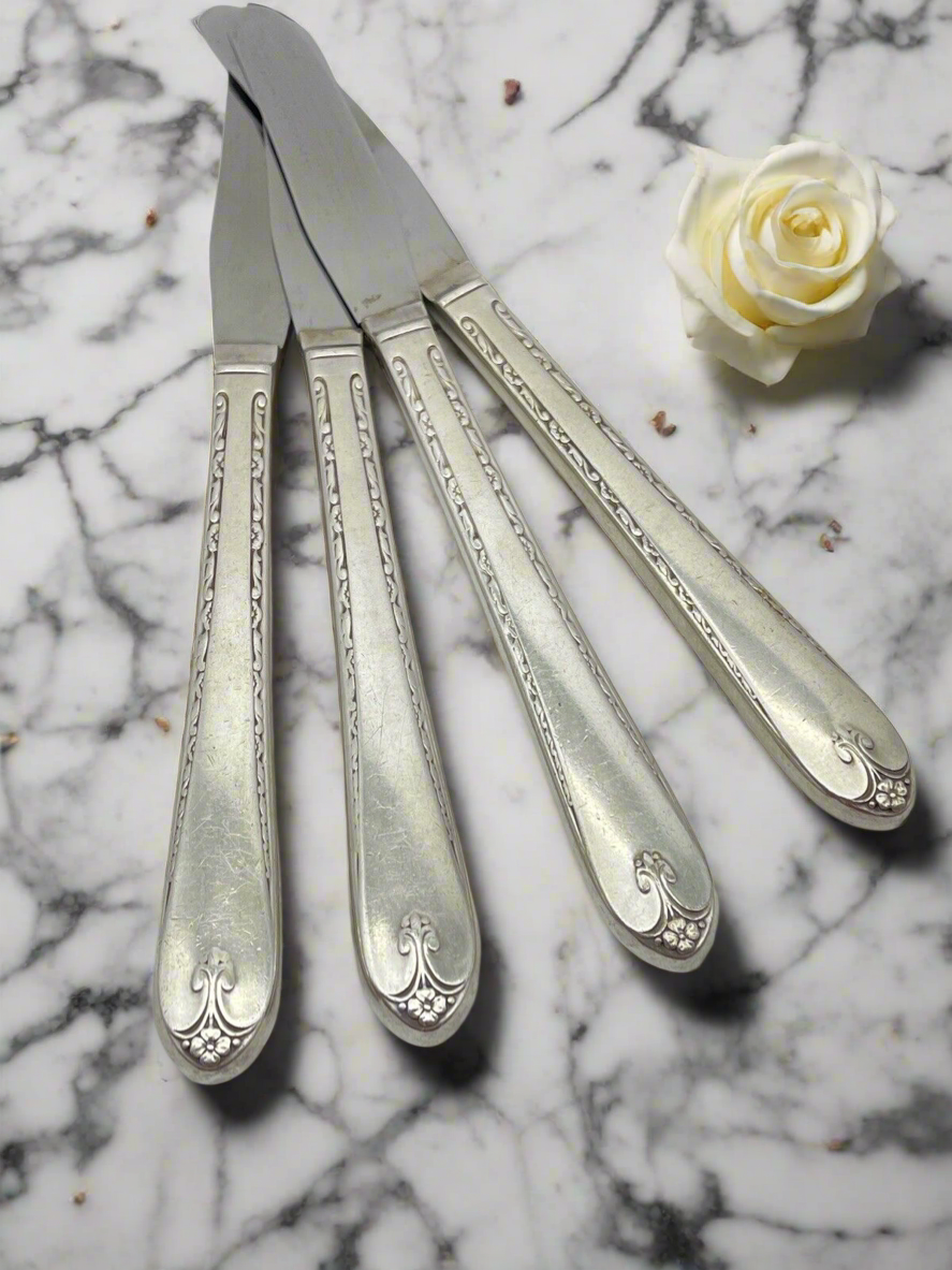 Wm Rogers & Son EXQUISITE Silverplate Flatware 8.5" Dinner Knives Set of 4