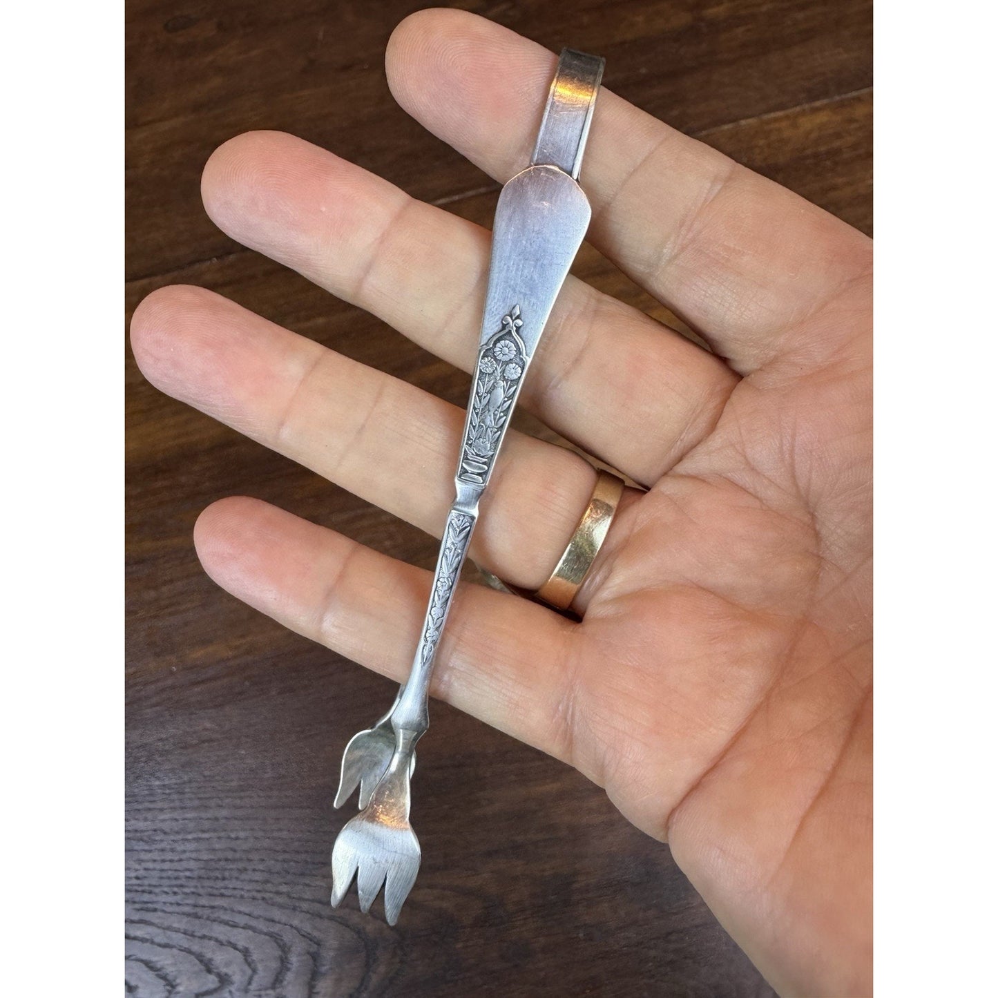 Antique Silverplate Sugar Tongs Reed & Barton Aesthetic Movement Bird Floral 5”