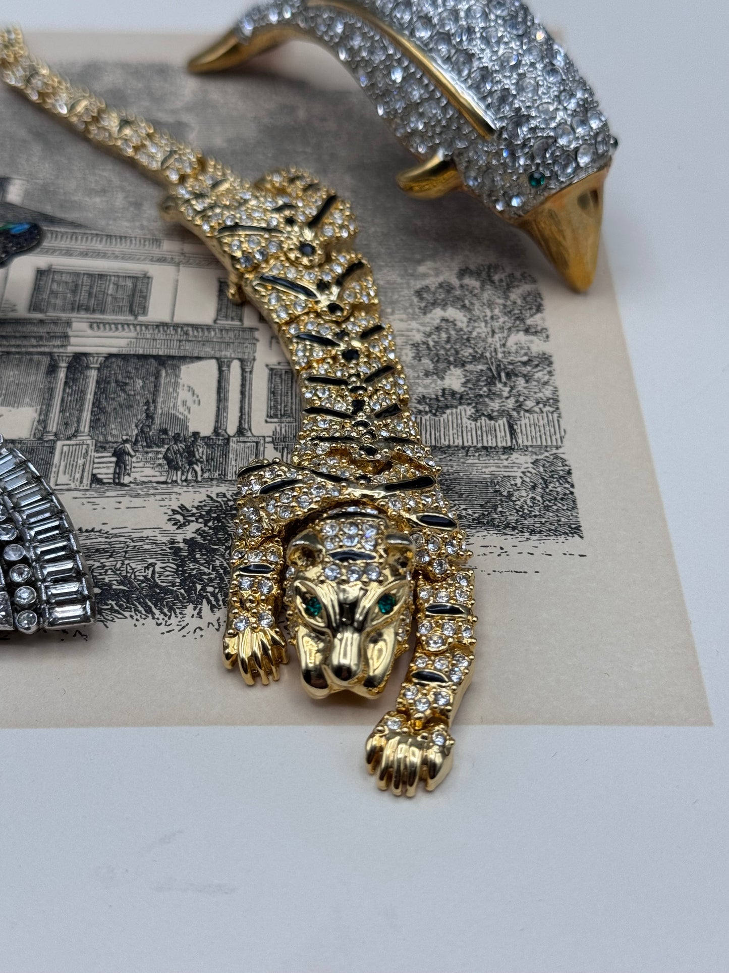 Vintage Articulated Shoulder Brooch Goldtone Tiger Leopard Rhinestone Cat 7.5”