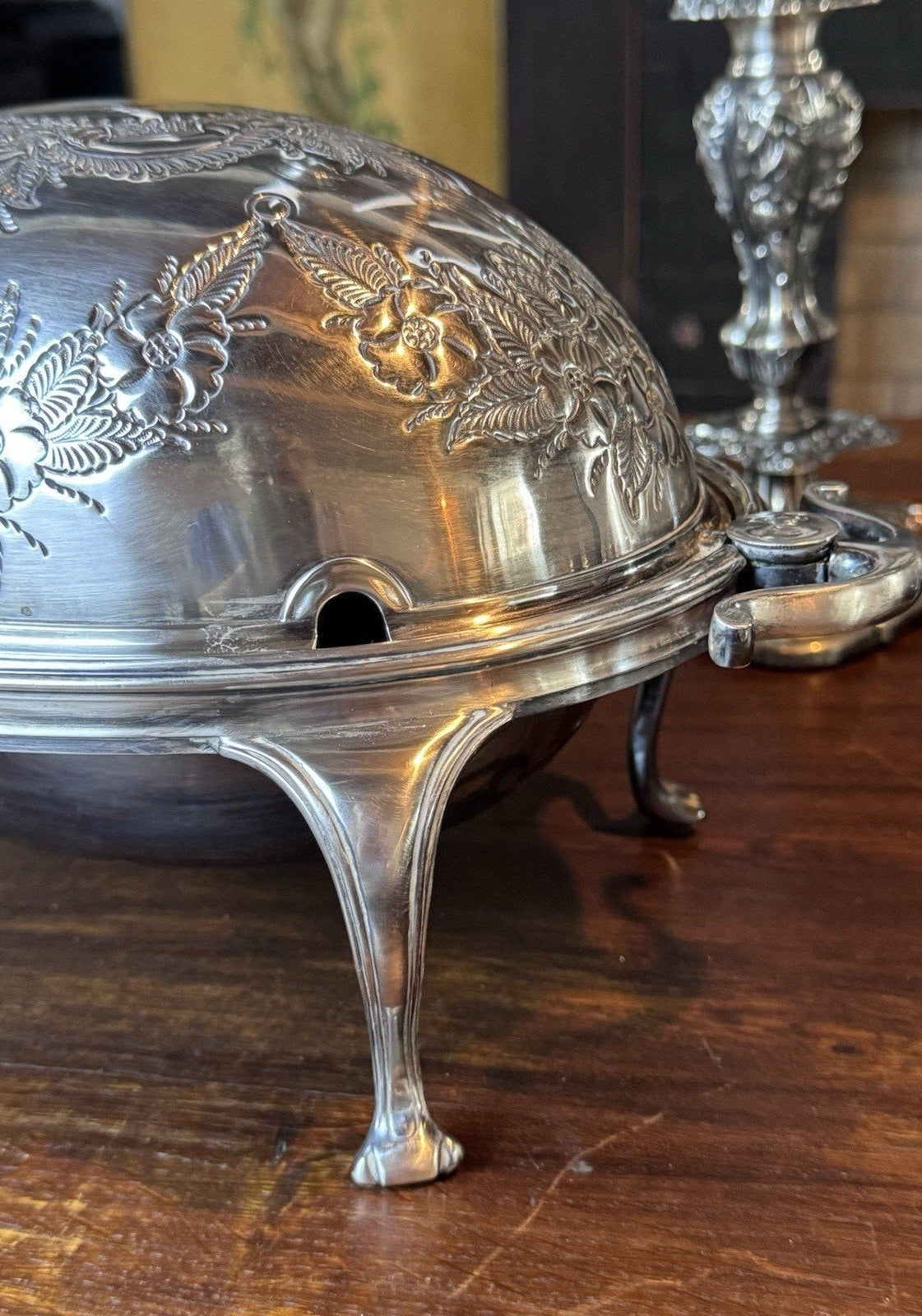 Roll Top Server Silverplate Repoussé English Floral Queen Anne Legs Covered Dish