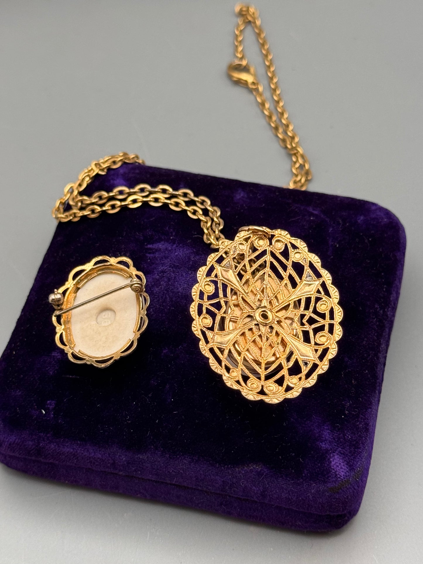Vintage Goldtone Fragonard Lovers Scene Pendant Necklace & Brooch Set