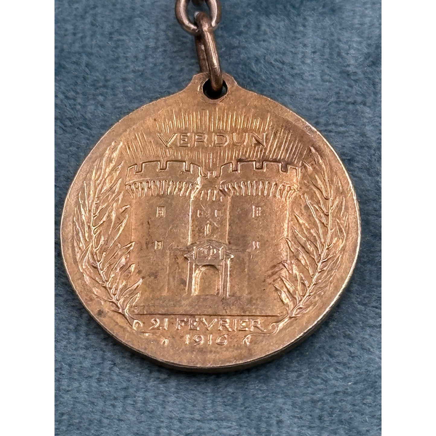 Antique Pocket Watch Chain Verdun Medal WWI 1916 France Exonumia T Bar 14.5”