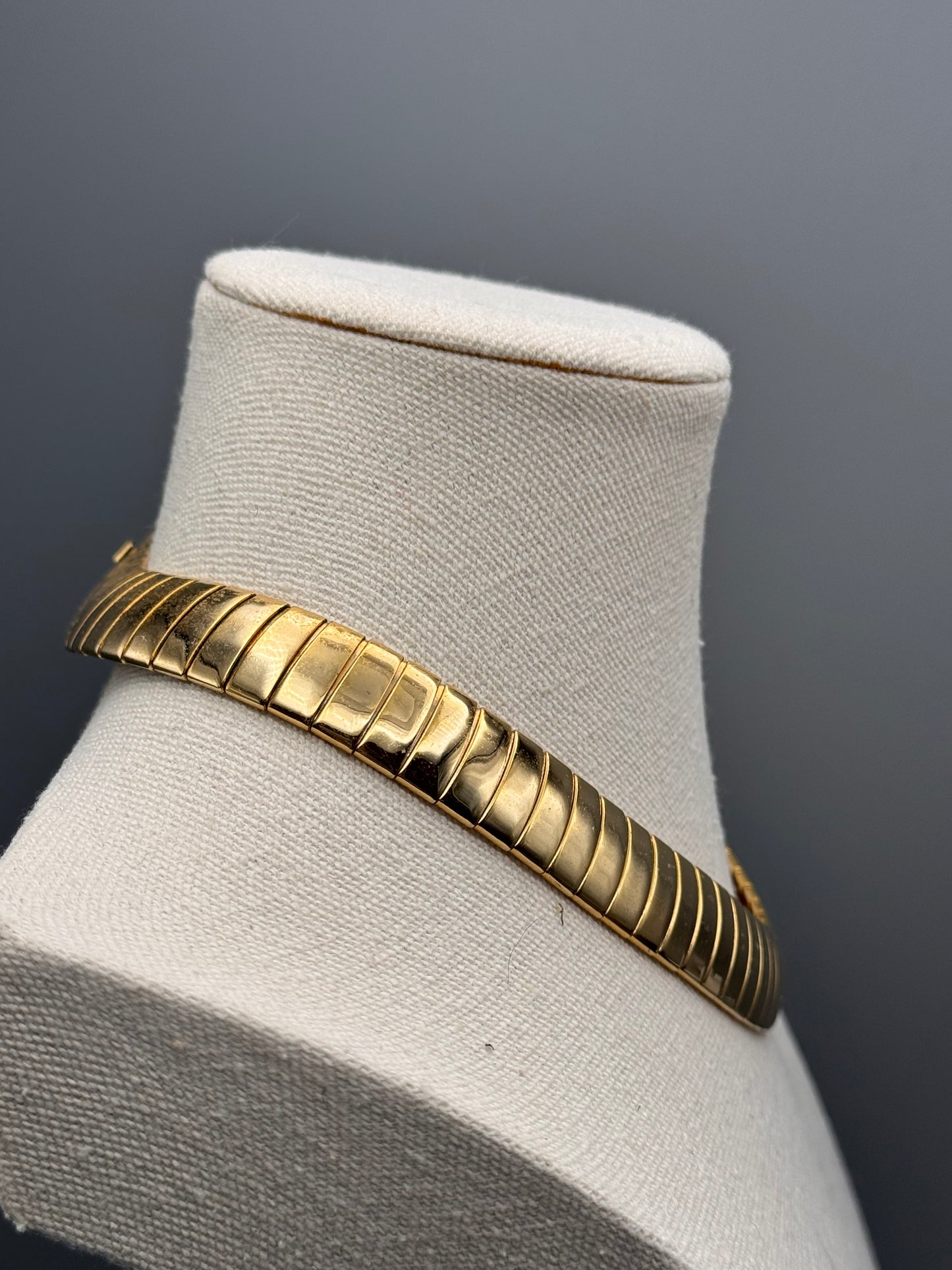 Goldtone Omega Necklace Vintage Collar Choker 15.5” Wide Statement