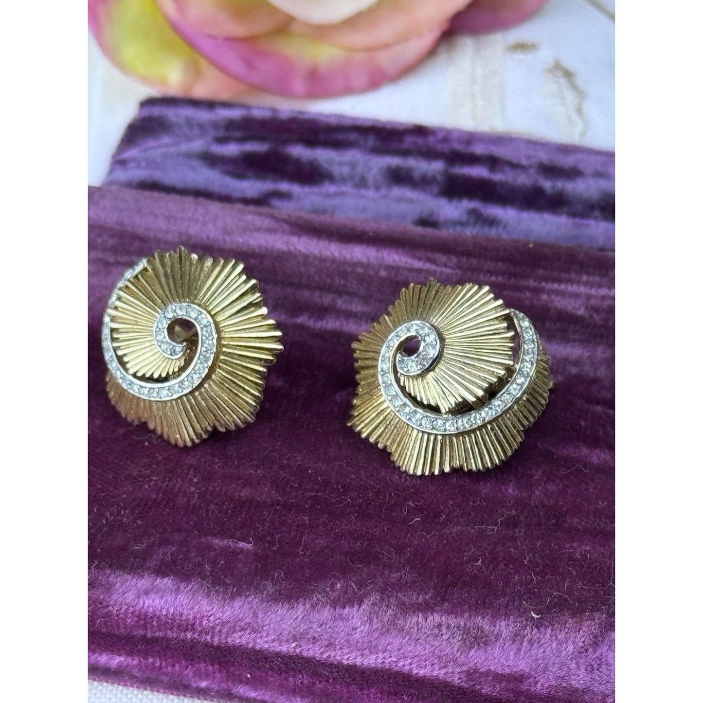 Vintage Trifari Clip Earrings Crown Trifari Goldtone Rhinestone Swirl .75”
