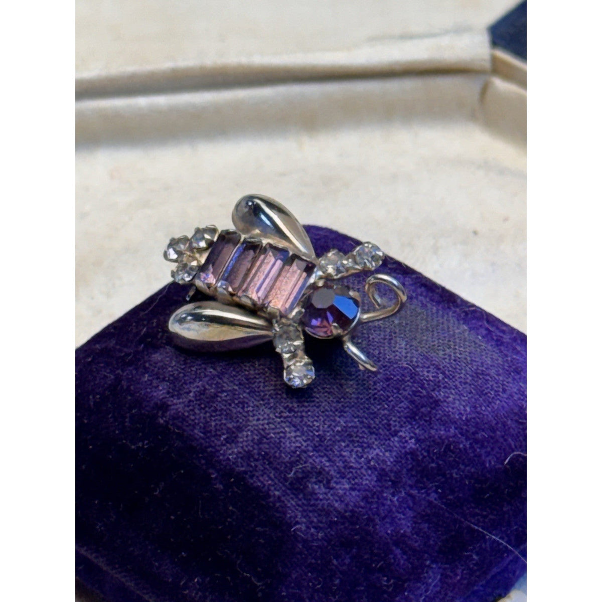 Bee Brooch Purple Baguette Clear Rhinestone Goldtone Vintage Insect Pin 1.25”