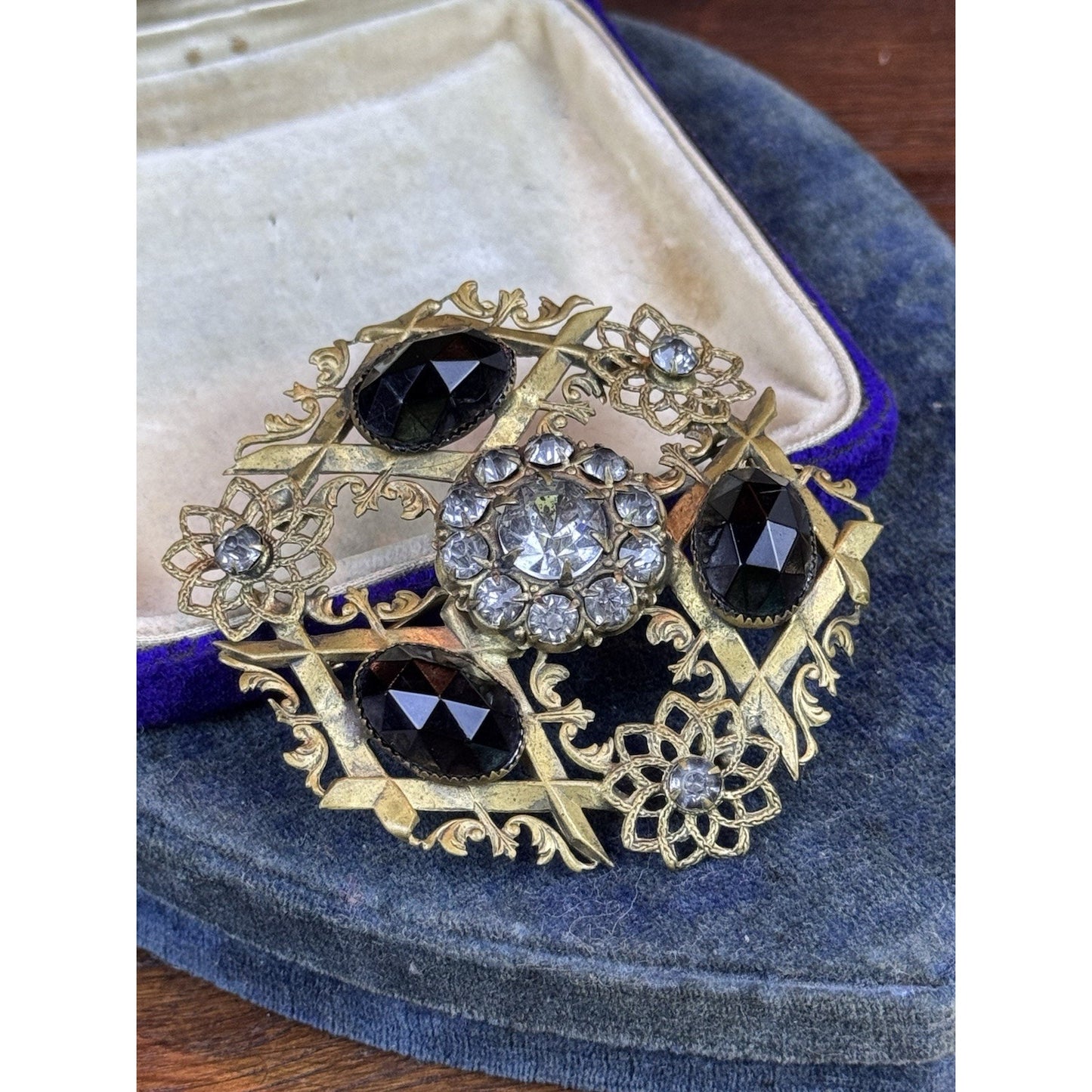 Antique Filigree Brooch Rhinestone Black Glass Floral Goldtone Large 2.5”