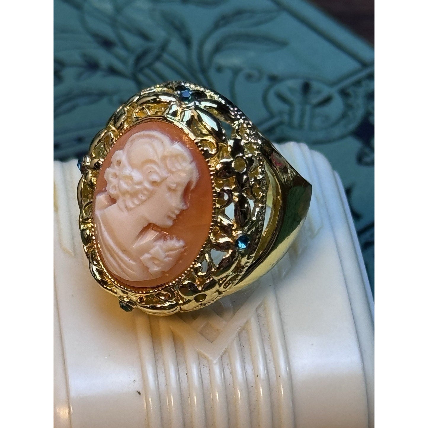 Vintage Faux Cameo Ring Goldtone Size 9 Rhinestone Accents Statement Jewelry