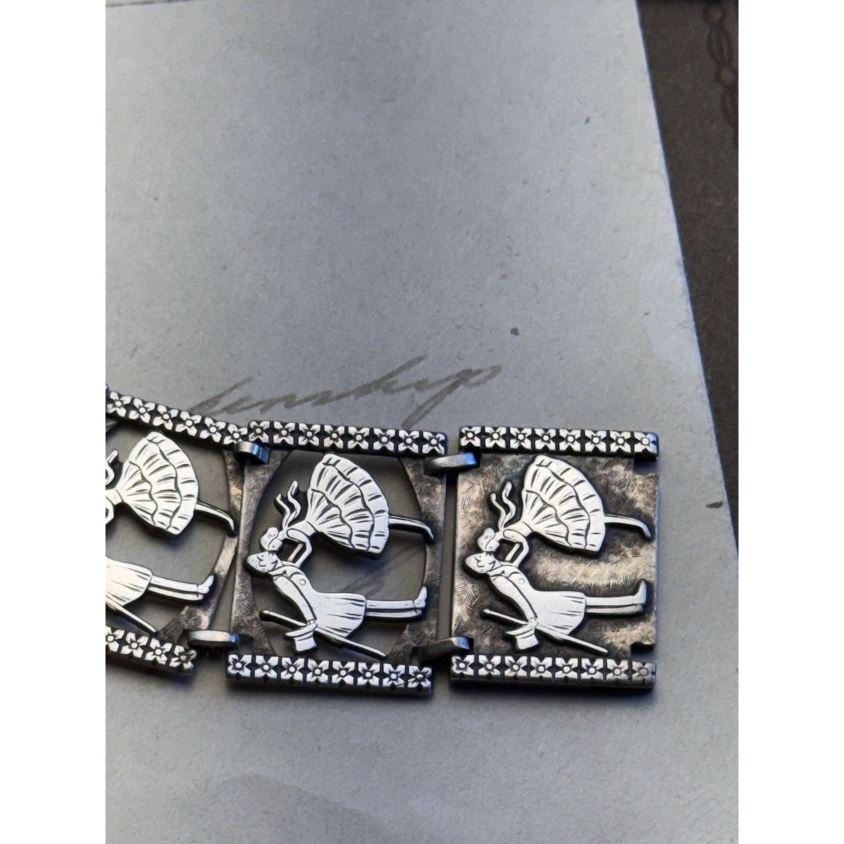 Vintage Sterling Silver Kissing Couple Bracelet Romantic Love Story Panel 6.75”