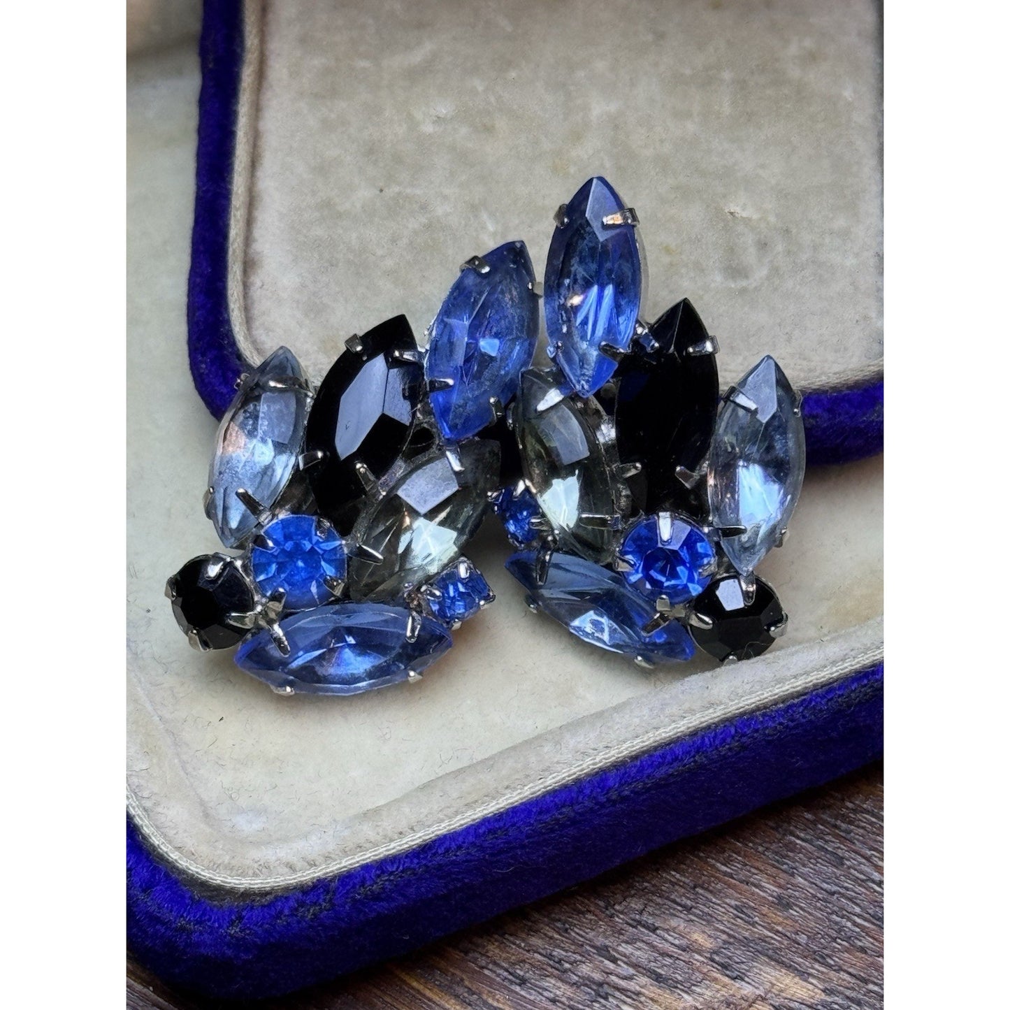 Vintage Earrings Blue Rhinestone Clip On Black Light Blue Navette Silvertone