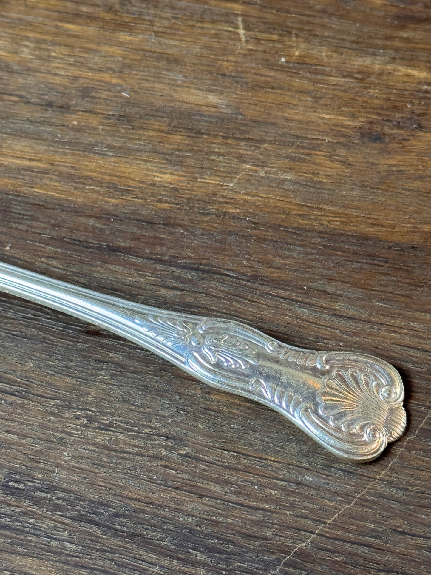 Vintage Reed & Barton Silver Plate Spoon 7” Shell Pattern