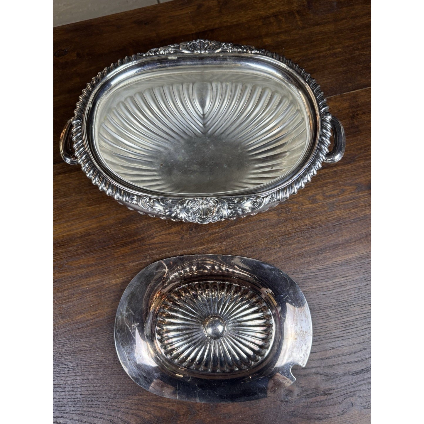 Reed & Barton Silverplate Oval Covered Tureen Serving Dish Ladle Opening 13”