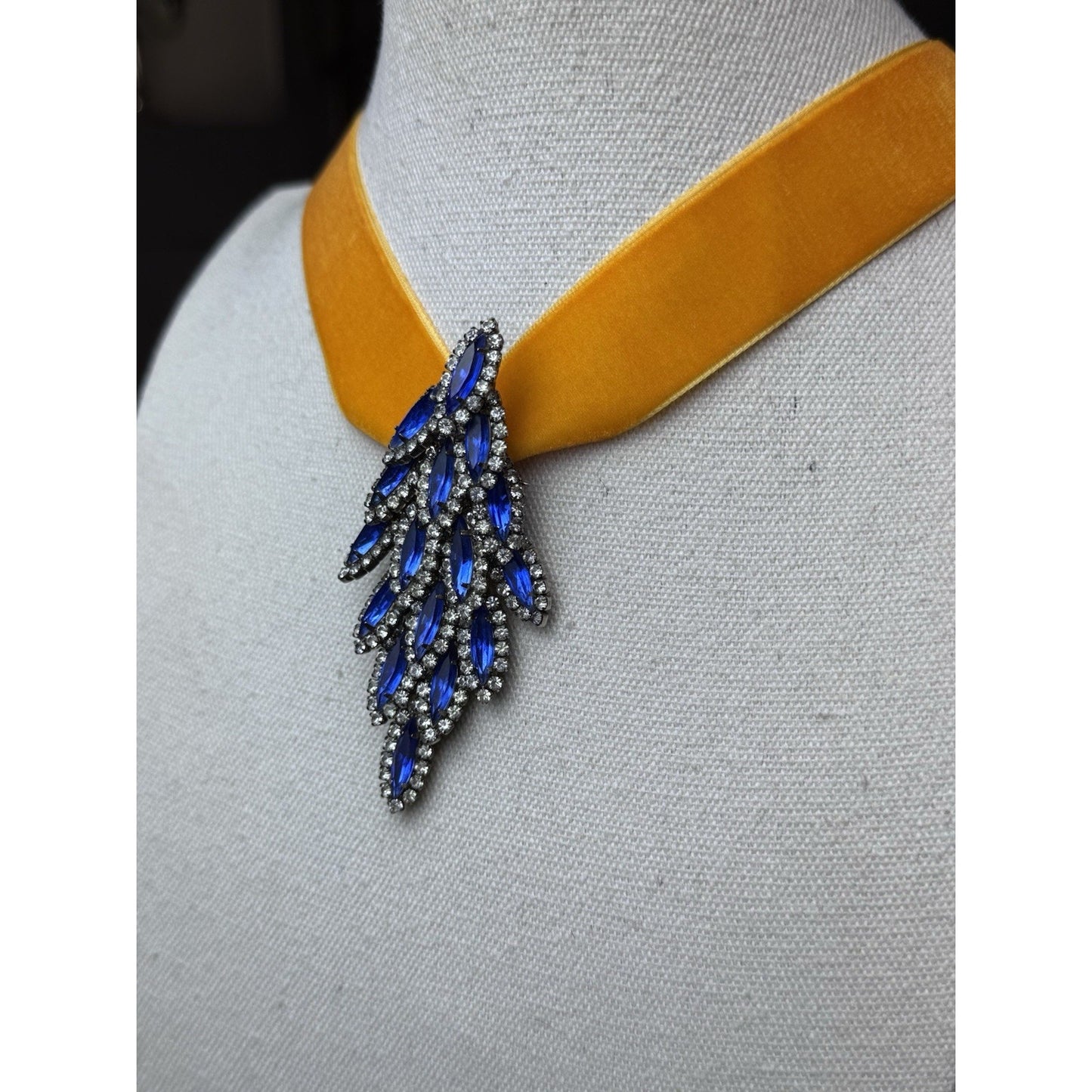 Vintage Blue Rhinestone Shoulder Brooch Articulated Dangle Spray Pin 3.5”