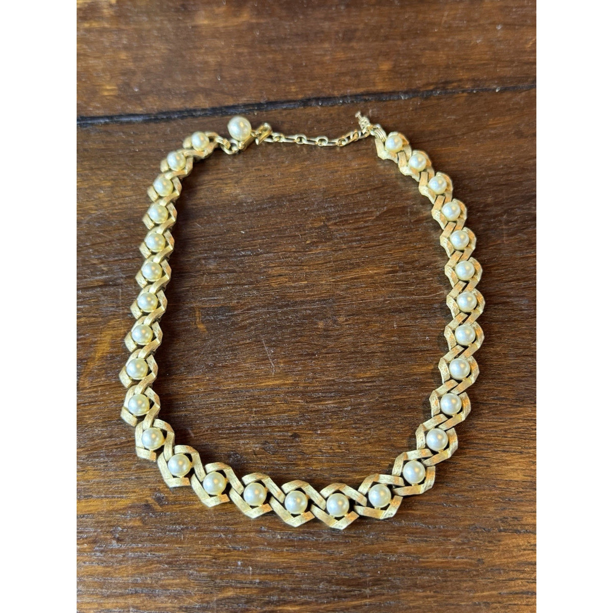 Vintage Trifari Faux Pearl Necklace Brushed Goldtone Signed Adjustable 16” x .5”