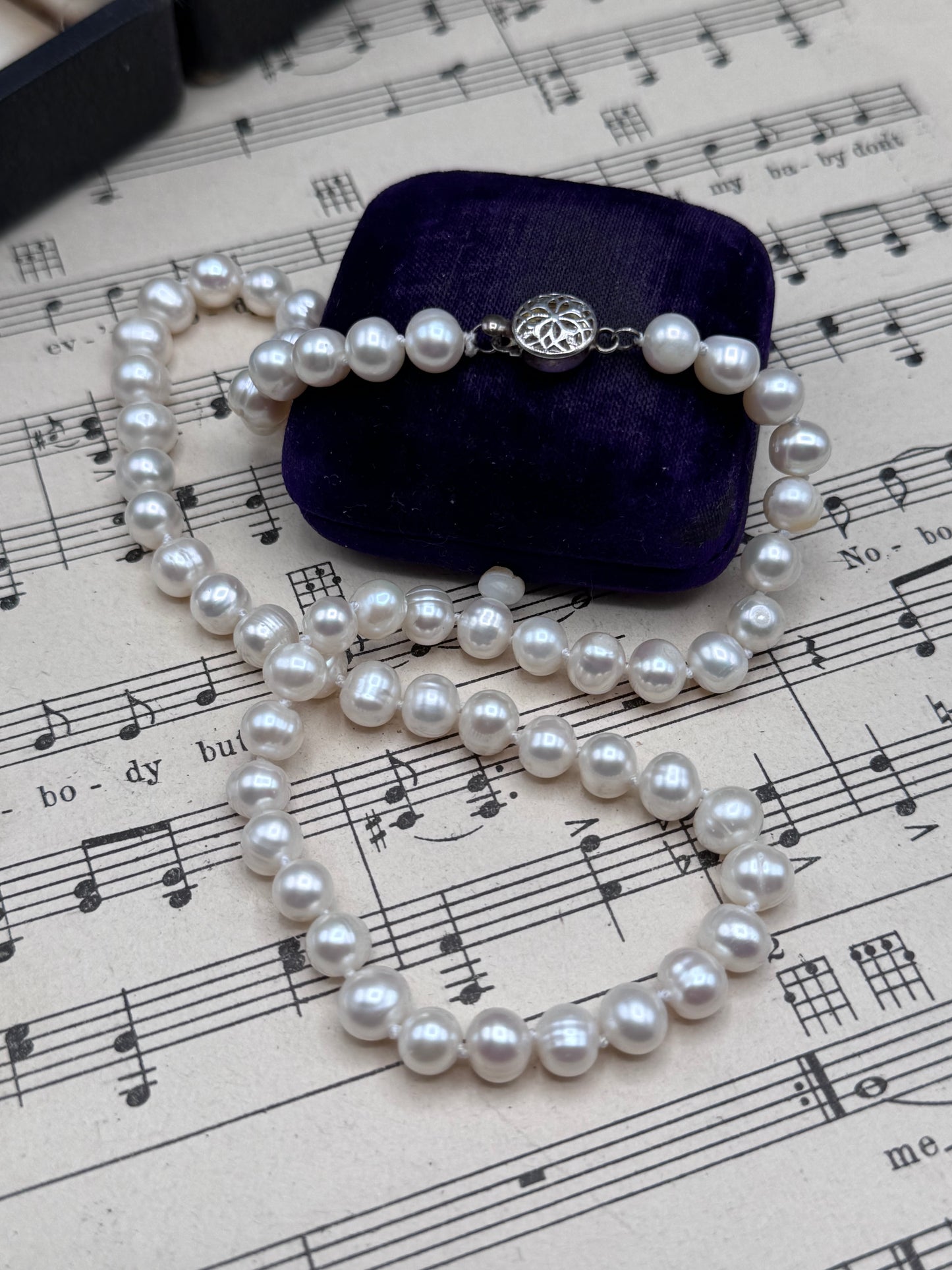 Vintage Cultured Pearl Necklace 7mm Knotted Strand 16.5” Filigree Clasp White