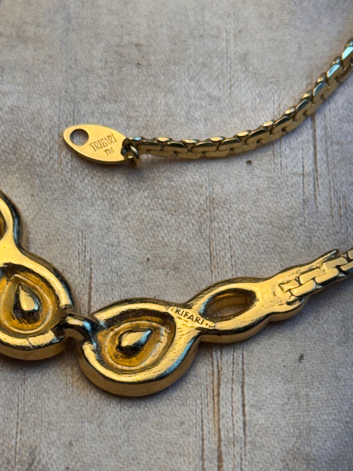 Vintage Trifari TM Necklace Goldtone Clear Crystals Signed 80s Couture