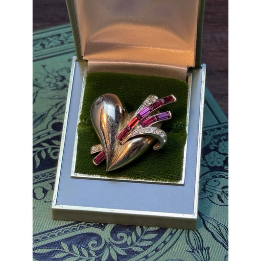 Coro Craft Heart Brooch Goldtone Pink Baguette Rhinestone Vintage Pin 1.25”