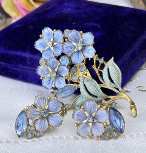 Vintage Floral Brooch Goldtone Blue Enamel Clip Earrings Demi Parure 3”