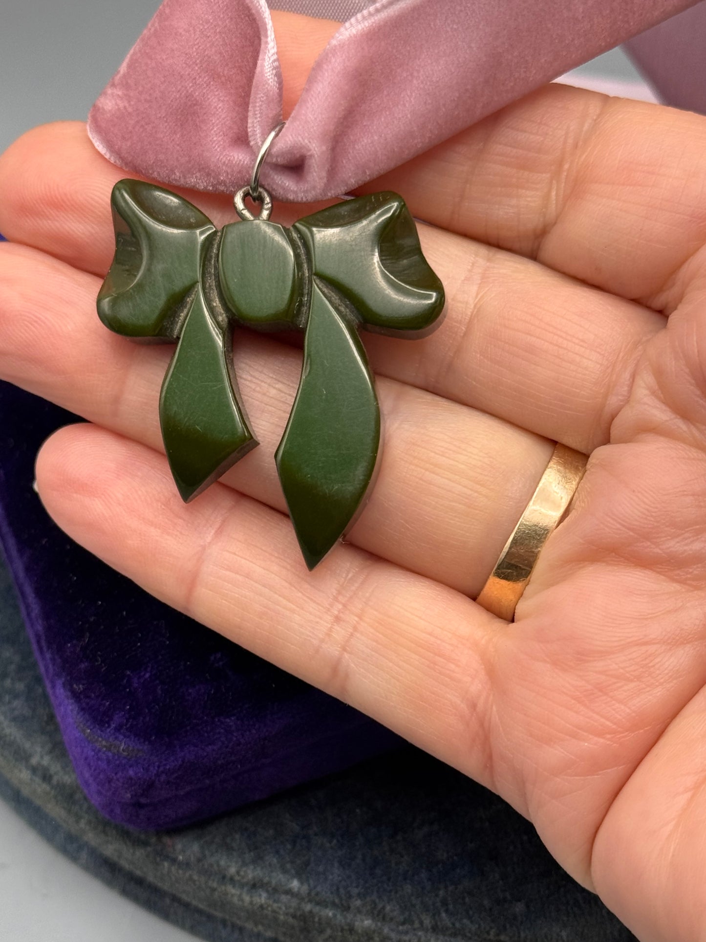 Bakelite Bow Pendant Green Carved Ribbon 1.5”