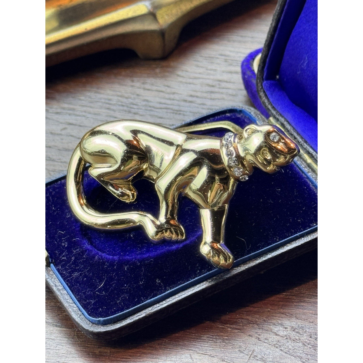 Vintage Panther “Cat” Scarf Clip Goldtone Rhinestone Collar 2.5” Figural