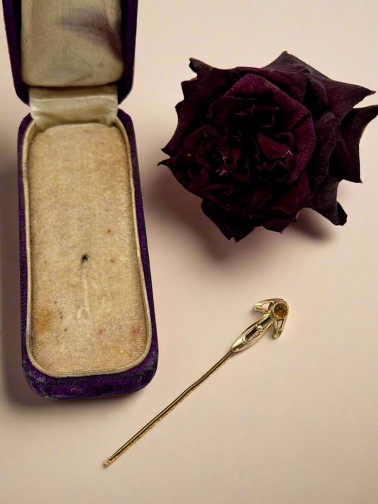 Antique Purple Velvet Jewelry Case With Gold Tone Stick Pin Arrow Design