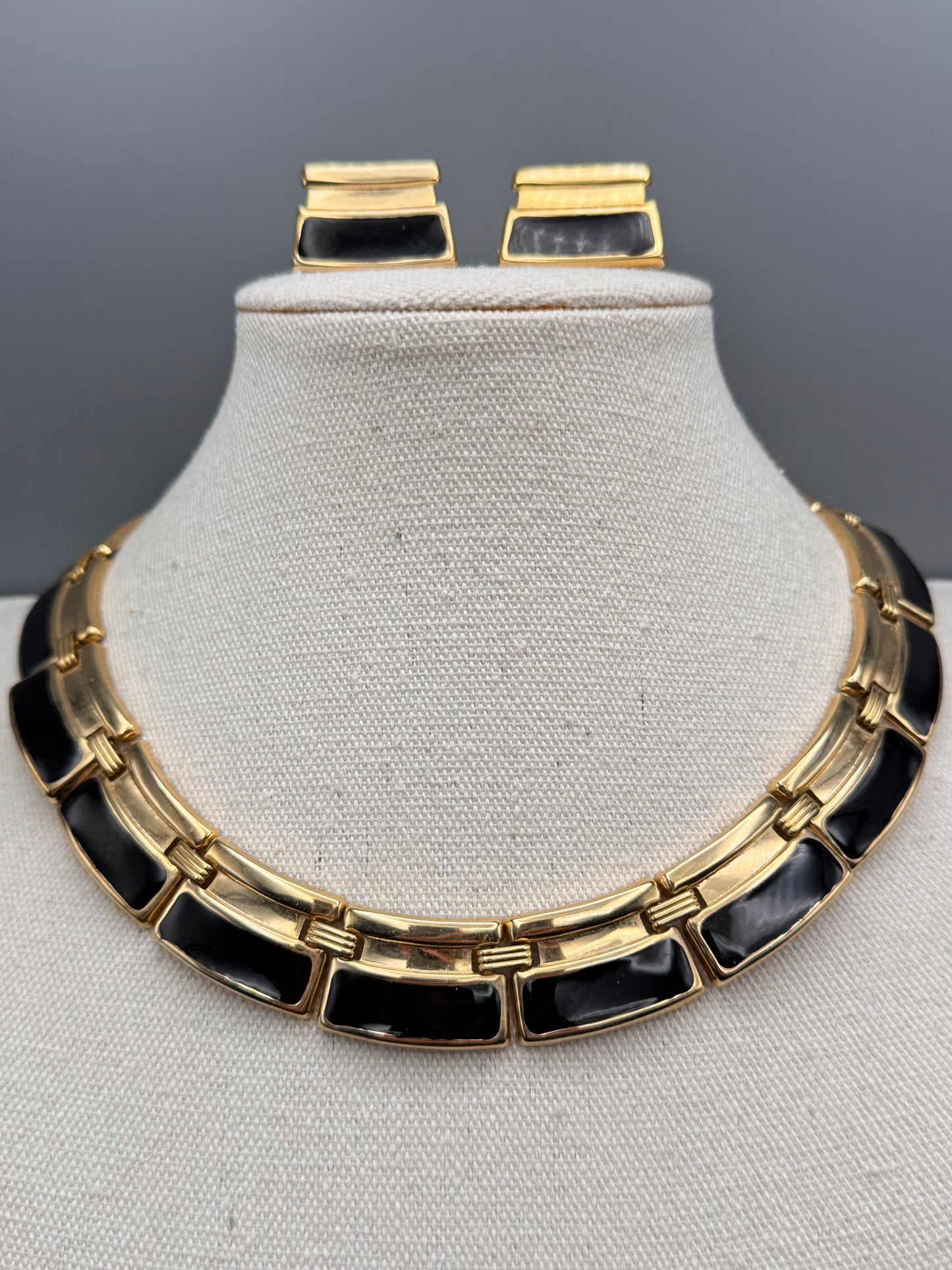 Vintage Necklace Black Enamel Goldtone Link 15.5” Matching Earrings Set