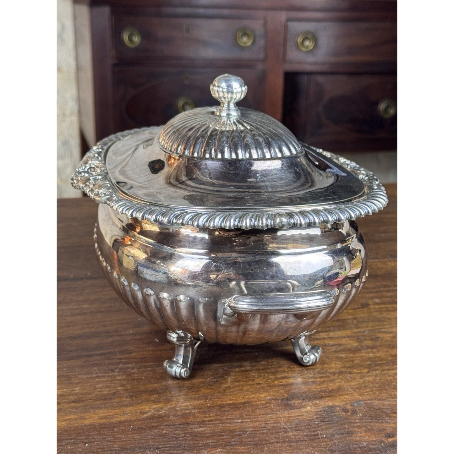 Reed & Barton Silverplate Oval Covered Tureen Serving Dish Ladle Opening 13”