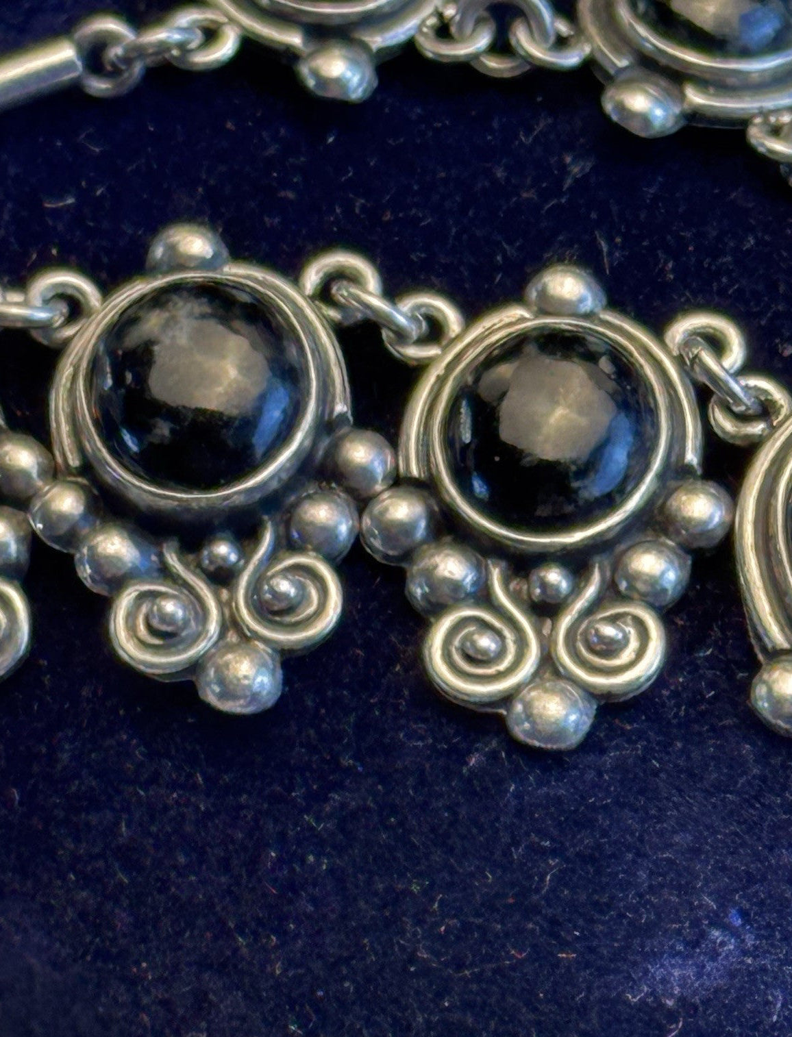 925 Silver Necklace Black Speckled Stone Cabochons Scrollwork Bar Link