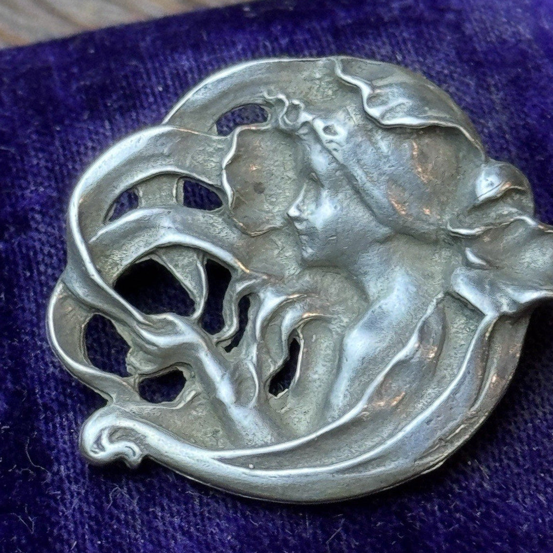Vintage Sterling Silver Art Nouveau Lady Brooch Pin 925 Figural Maiden 1.25”