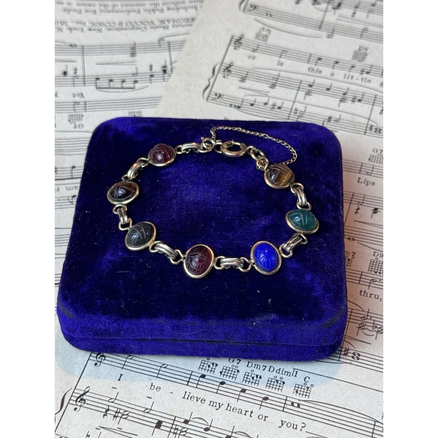 Vintage Gold Filled Scarab Bracelet Carved Stone 6.5” Safety Chain