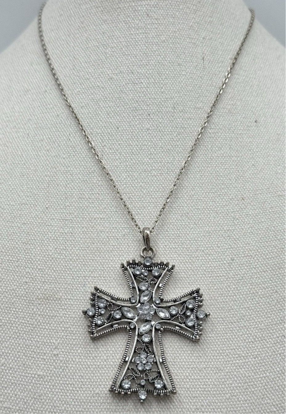 Vintage Cross Clear Rhinestone Silvertone Pendant on 18” Chain