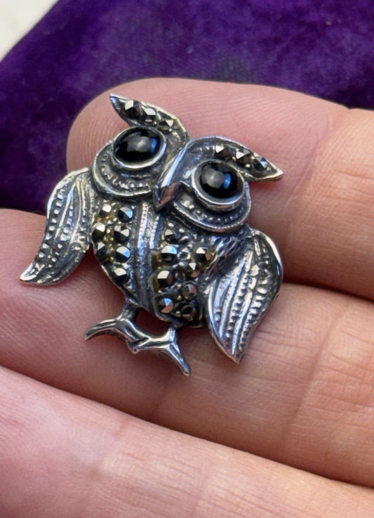 Owl Brooch Sterling Silver Marcasite Black Onyx Eyes Detailed Bird Pin 1”