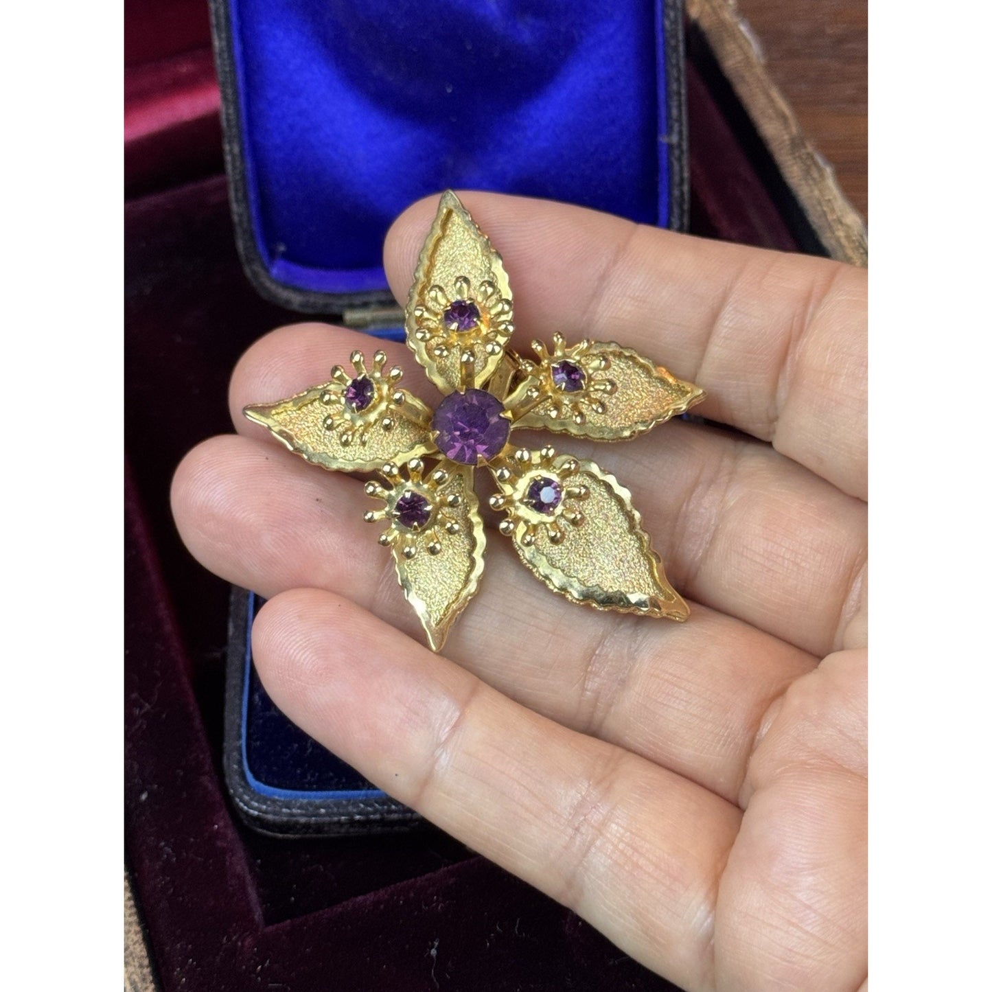 Vintage Purple Rhinestone Brooch Goldtone Flower Floral Statement Jewelry Pin 2”