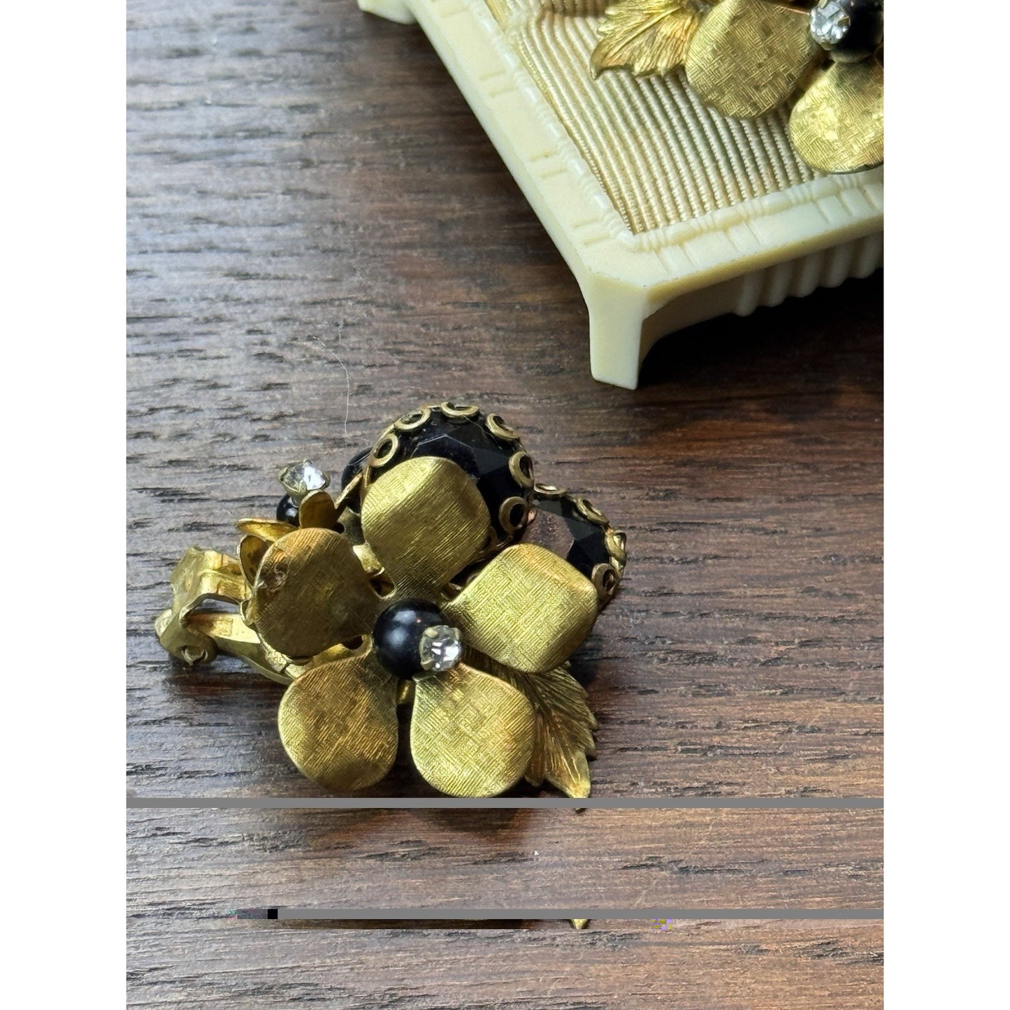 Vintage Black Glass Flower Clip Earrings Goldtone Rhinestone 1.5” x 1”
