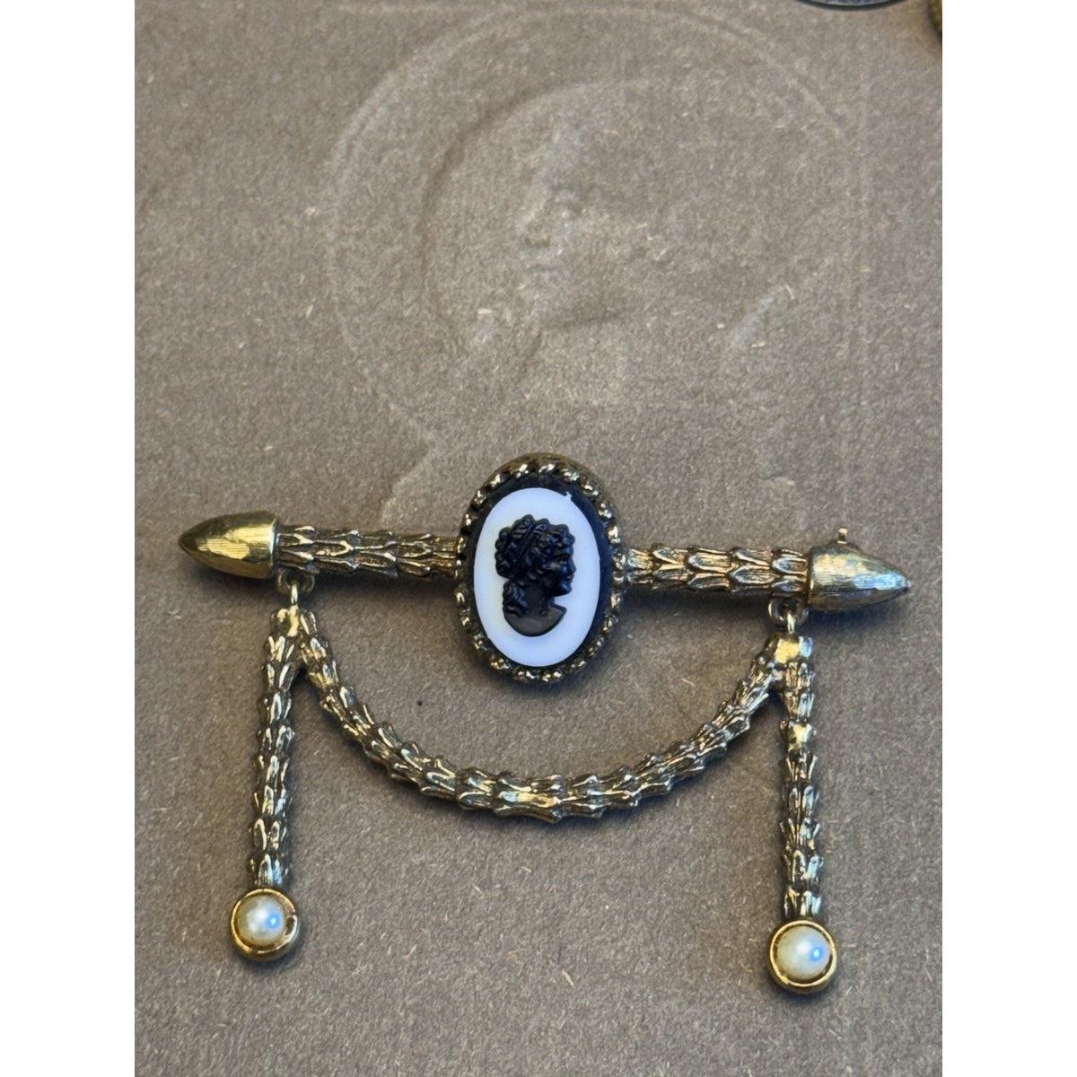 Cameo Brooch Signed JEANNE Black White Goldtone Faux Pearls Vintage 2.5” x 2”