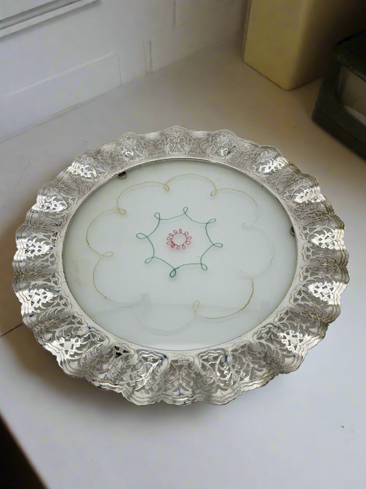 True Vintage Shabby Chic Cake Silver Plate Metal Openwork Glass With Lace Work