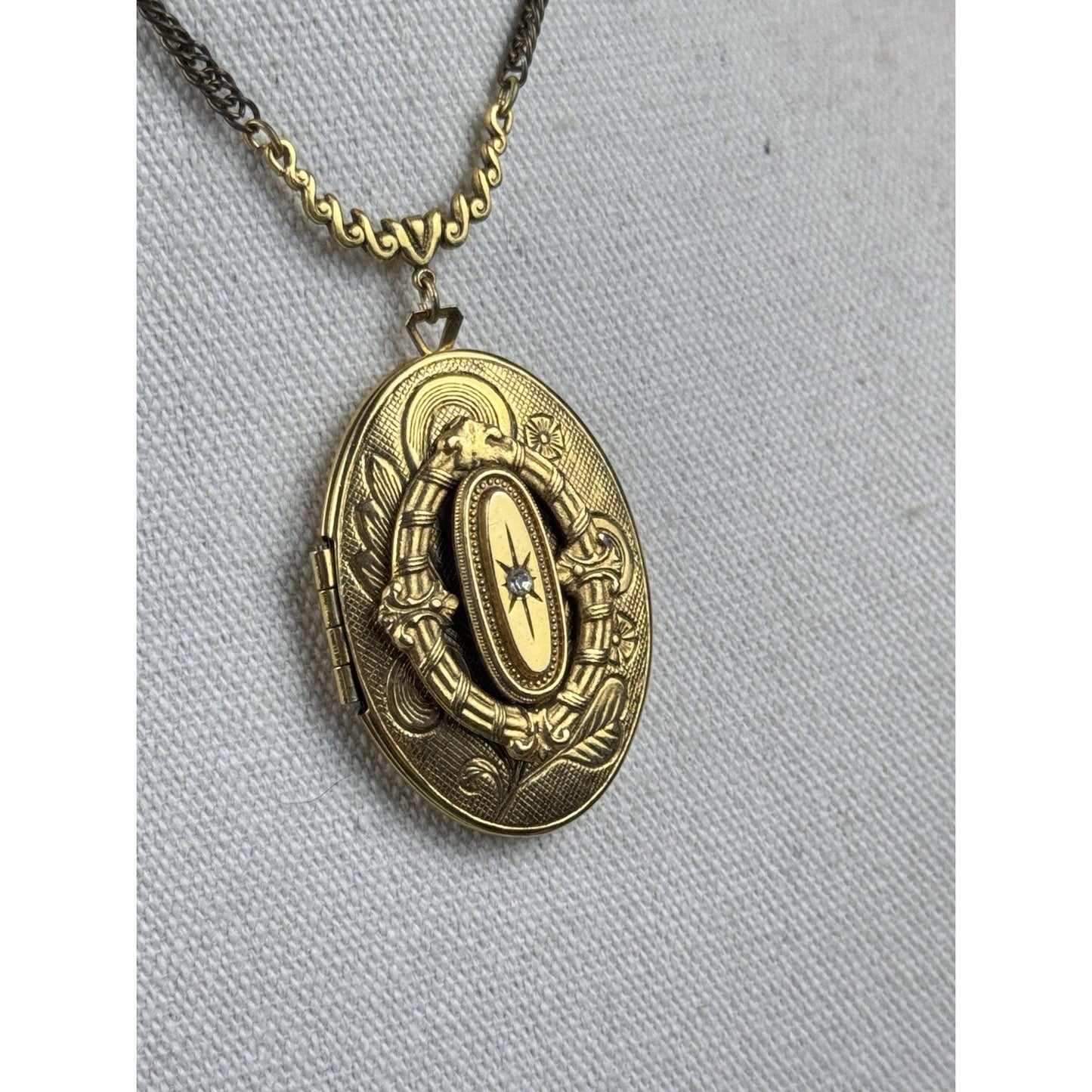 Vintage Goldtone Locket Necklace Rhinestone Floral Victorian Revival 23.5”