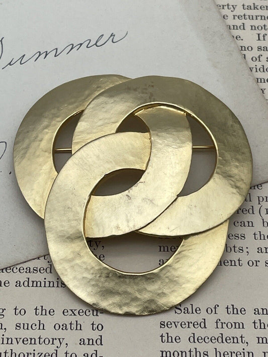 Vintage Entwined Circles Brooch Gold Tone Hammered Design VINTAGE