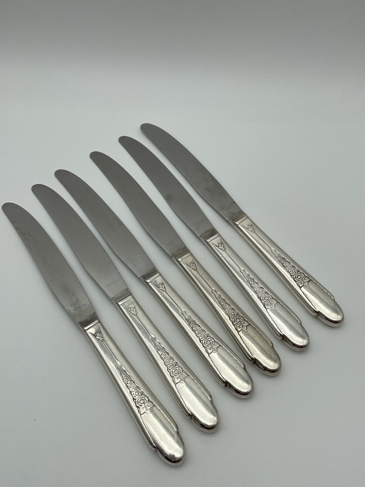 6 *WM Rogers & Son* 1941 PRISCILLA / LADY ANN Dinner Knives Silverplate IS