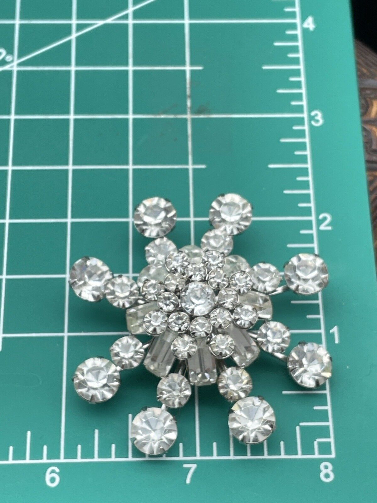 Vintage Rhinestone Brooch Tiered 2”EXQUISITE SPARKLE Estate Find