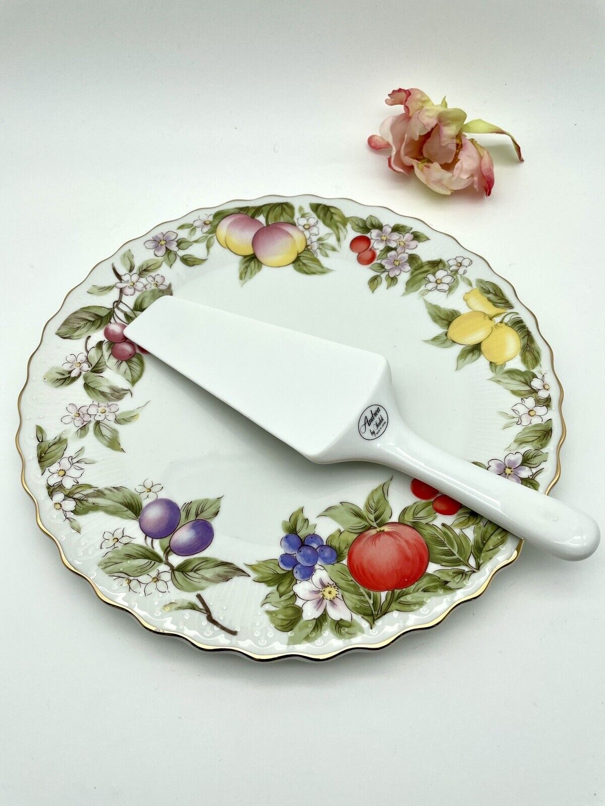 Wedding Cake Plate And Server 10.5" White With Floral Gold Trim Andrea By Sadek