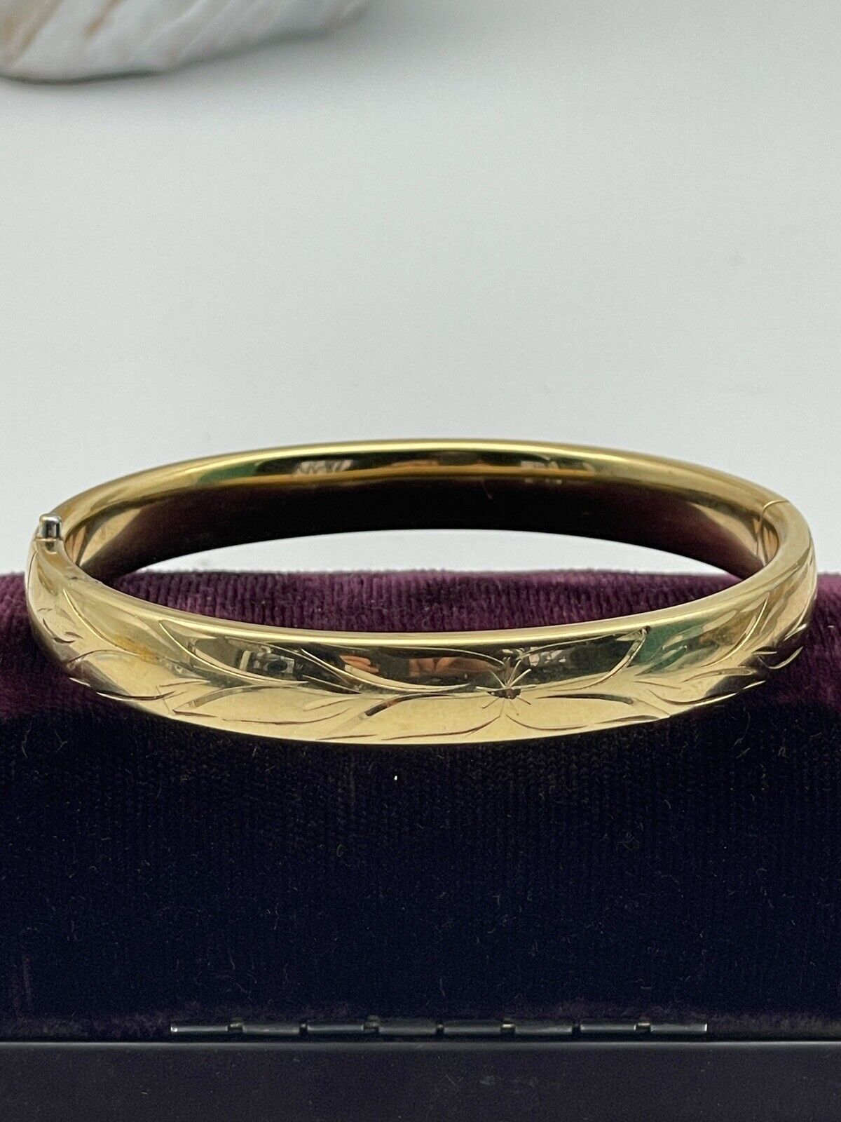 Vintage Signed NAPIER Hand Engraved Gold Tone Hinged Lock Bangle Bracelet Floral