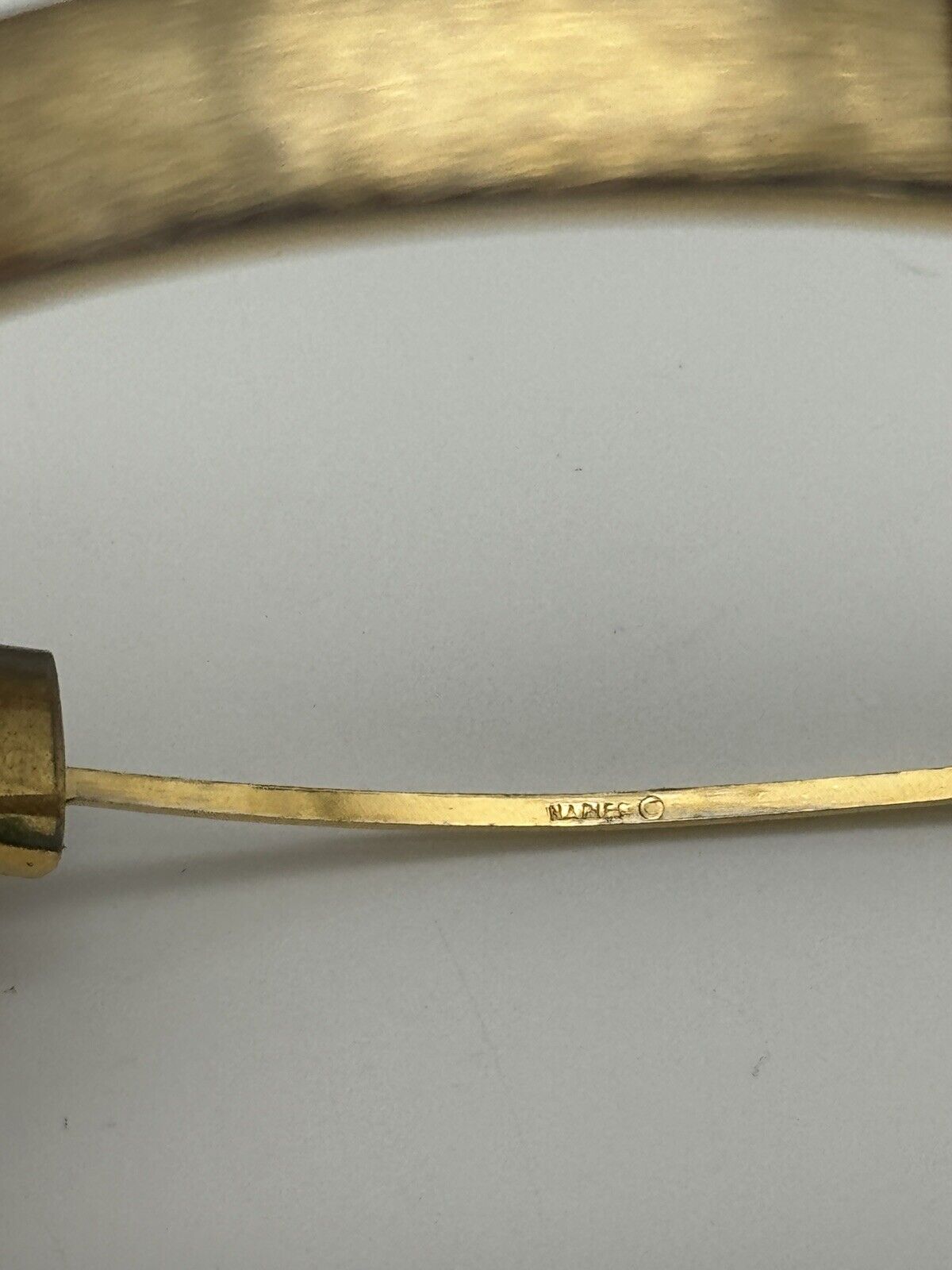 Vintage NAPIER Etched Brushed Gold Tone Hinged Bangle Bracelet 7.25”