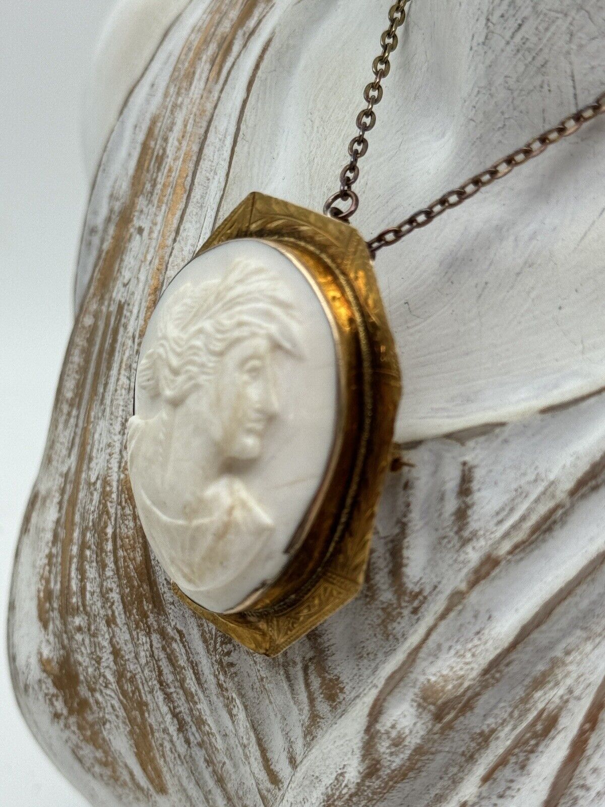 Antique 10kt Gold White Carved Coral Cameo Brooch Pendant Chased Frame EDWARDIAN