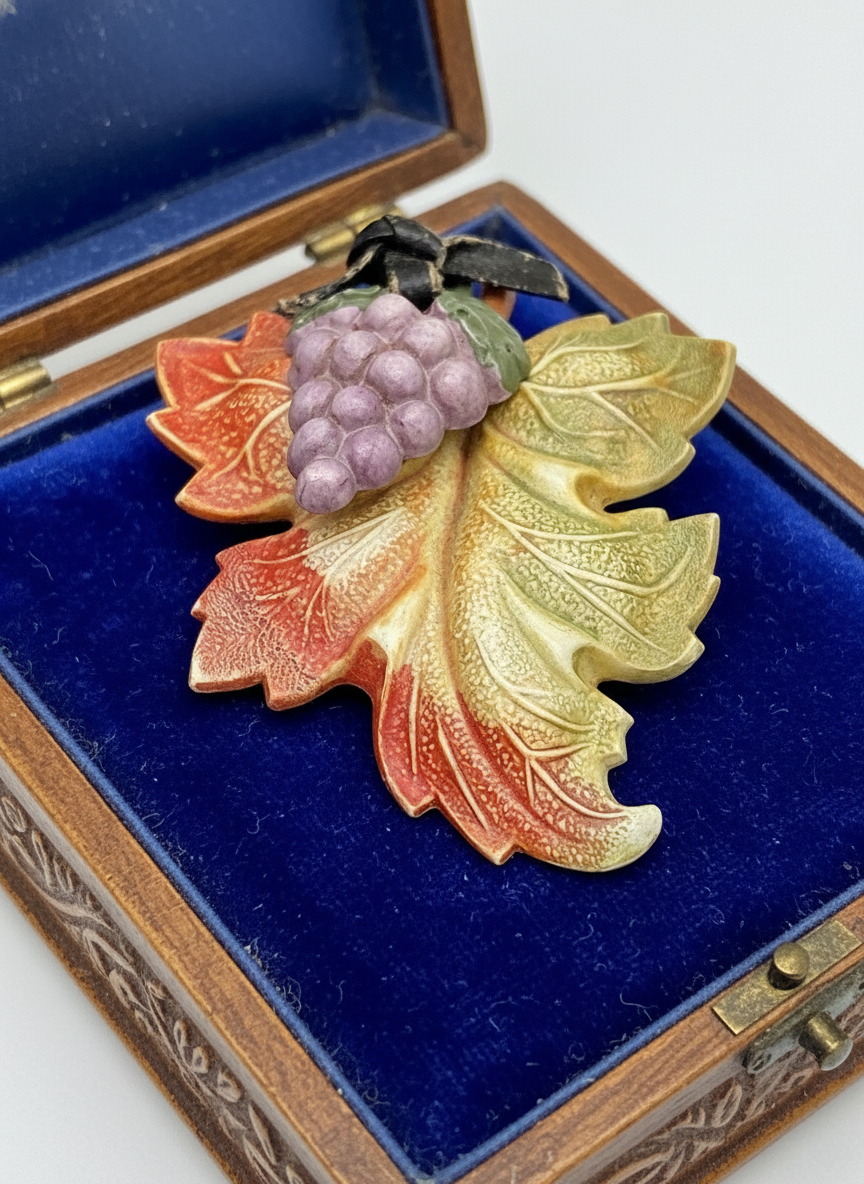 Vintage 1940s Celluloid Grape & Wine Leaf Brooch