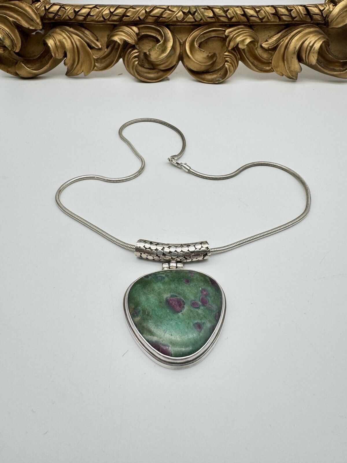 VTG Sterling Silver 925 Ruby-Zoisite Pendant With Sterling Snake Necklace 18”