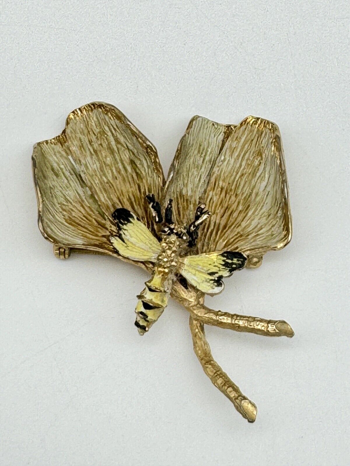 Vintage SIGNED Hattie Garnegie Bee & Flower Brooch 🐝