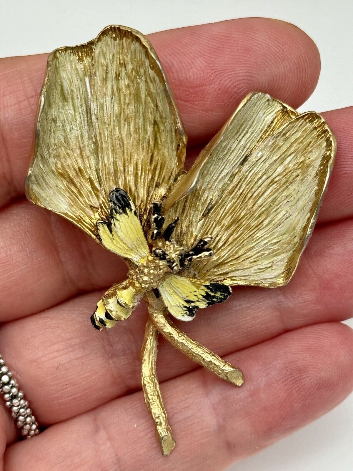 Vintage SIGNED Hattie Garnegie Bee & Flower Brooch 🐝