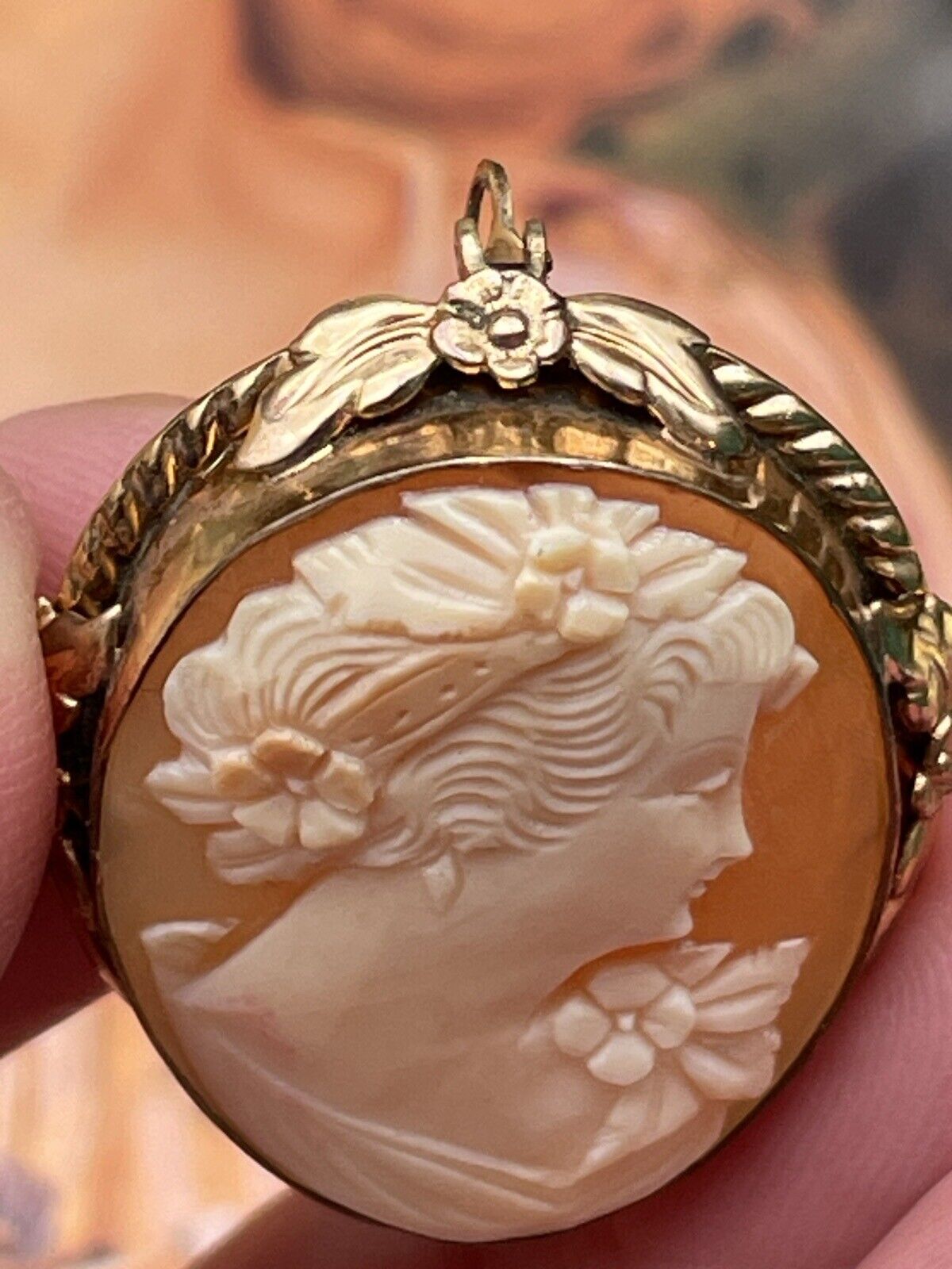 Shell Carved Cameo Brooch Pendant 12kt Gold Filled VINTAGE Estate Find