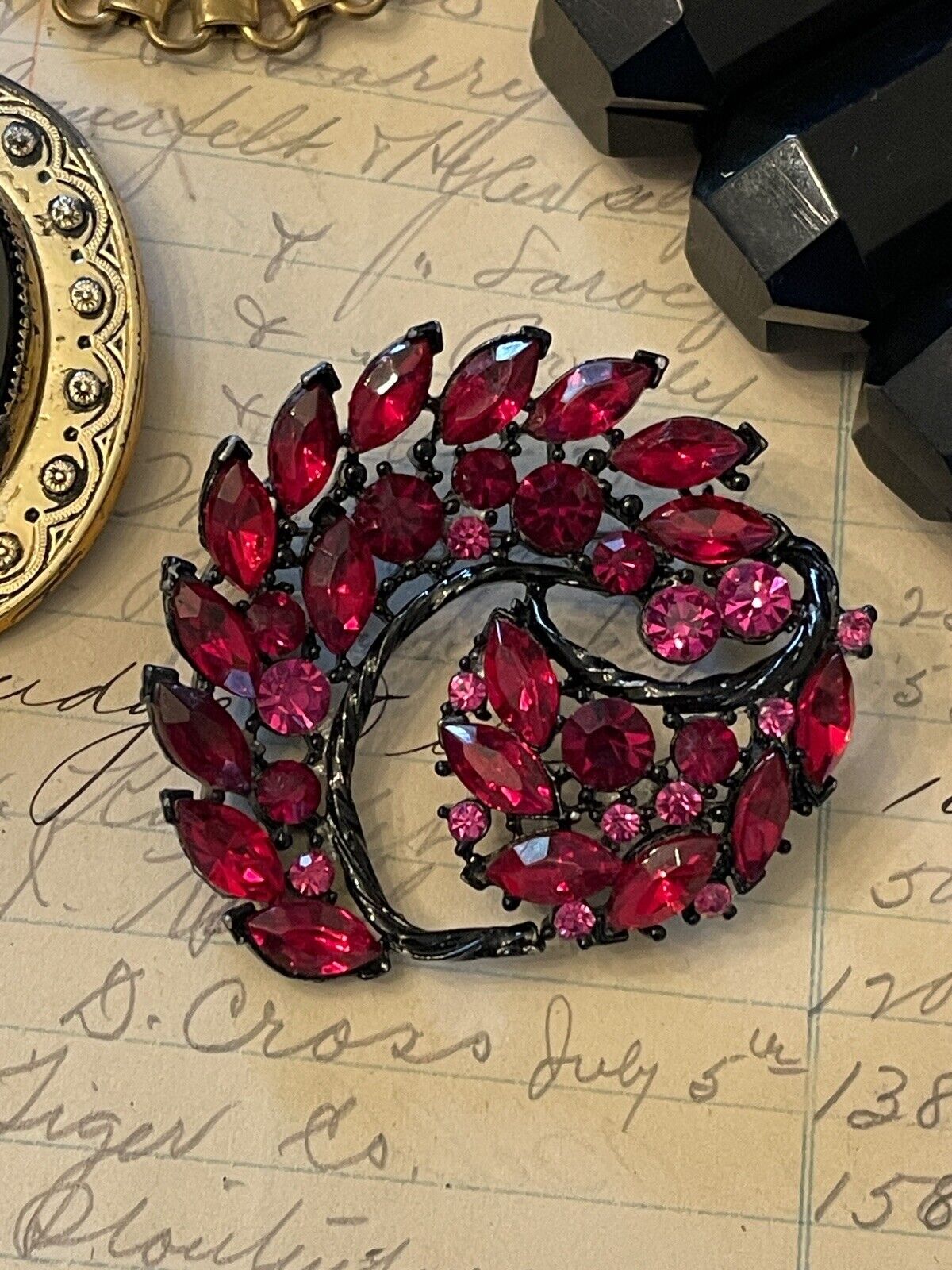 Vintage Red & Pink Rhinestone Brooch Japaned Metal Pinwheel