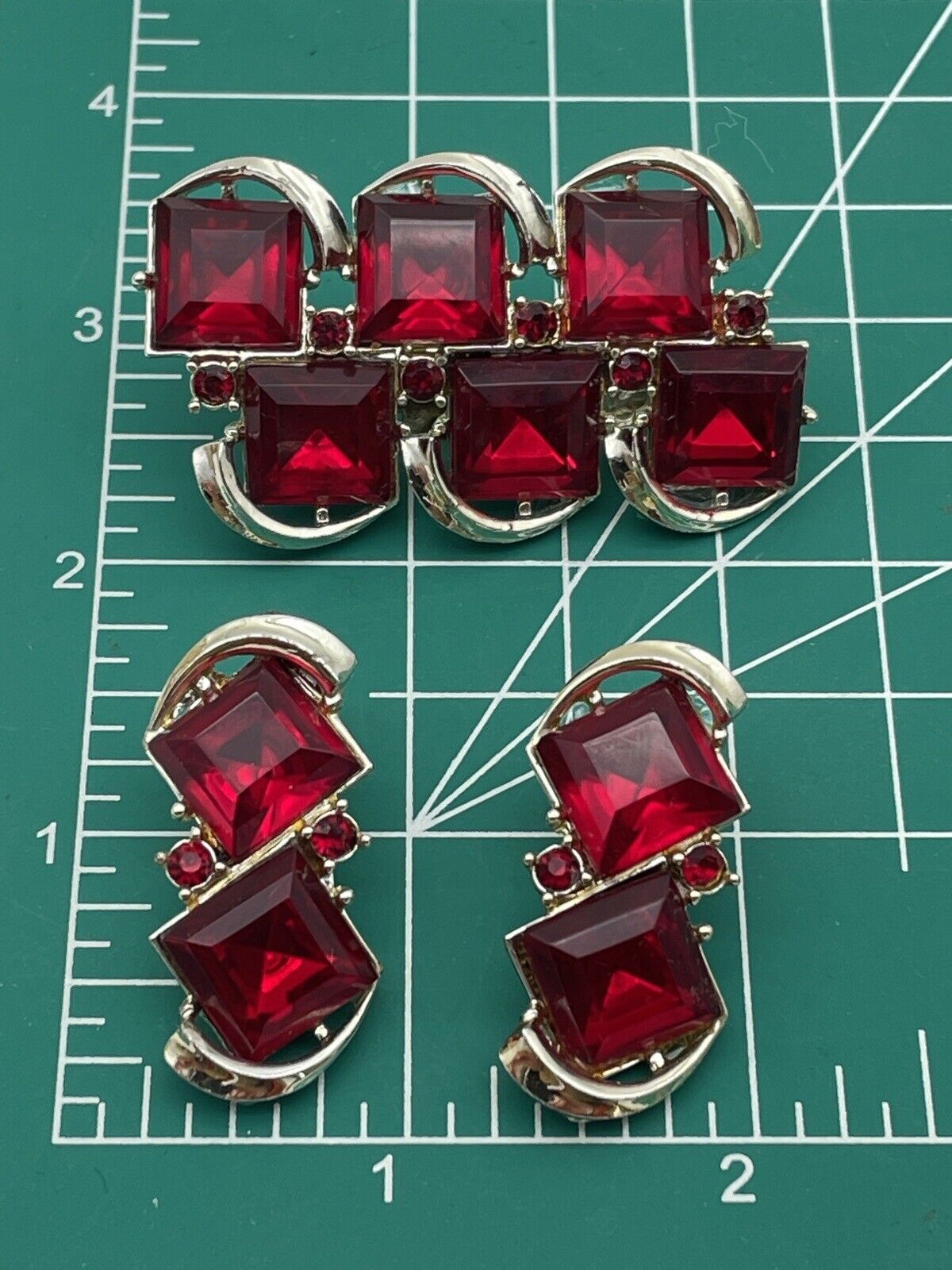 Vintage Red Rhinestone Brooch And Clip On Earring Set ESTATE FIND